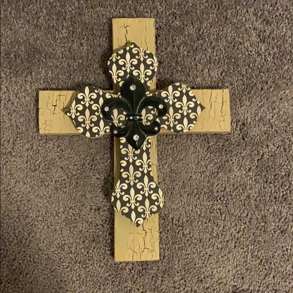 Tan Fleur-de-lis Cross